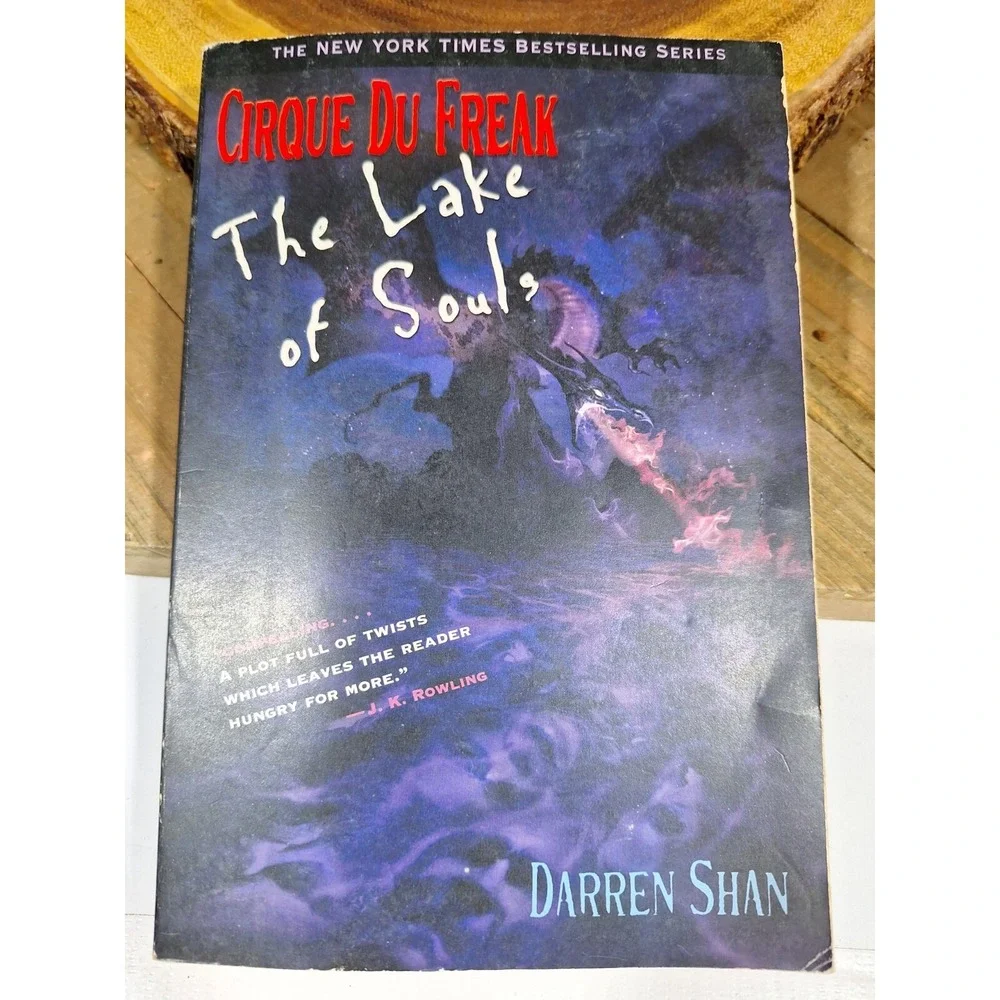 Lot‎ of 21 Darren Shan Books - Many of the Cirque Du Freak Series